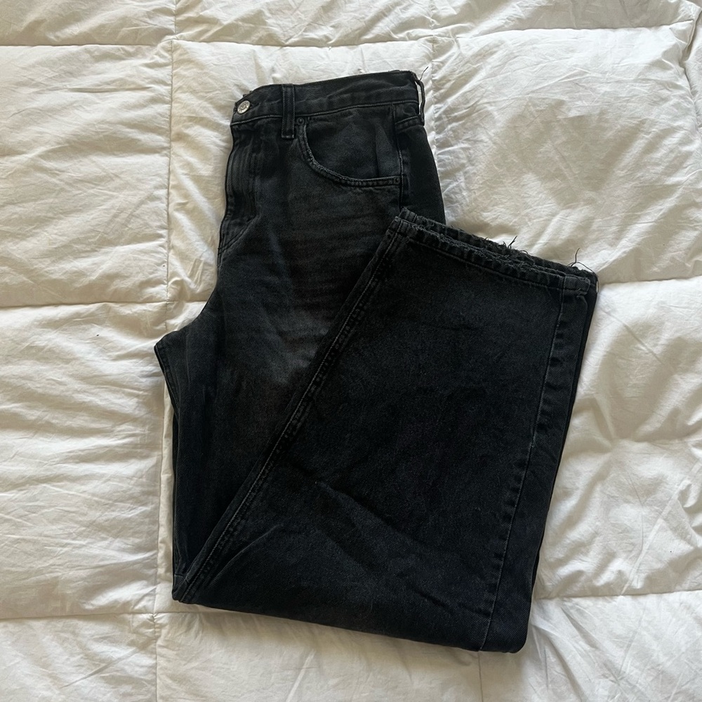BDG Women's Logan Barrel Buckle Jeans